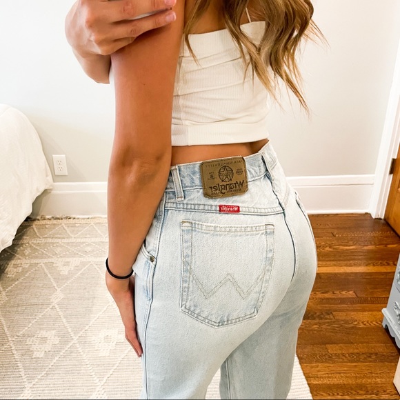 Wrangler Denim - Wrangler Vintage High Rise Straight Leg Jeans 27